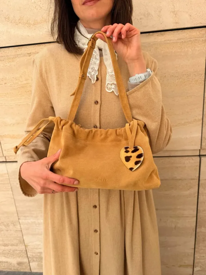 Сумка “Аура” замша  натуральная ,цвет бежевый/мех лео — фото 6