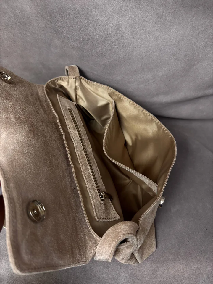 Сумка-клатч Саванна из натуральной замши ,цвет тауп — фото 6